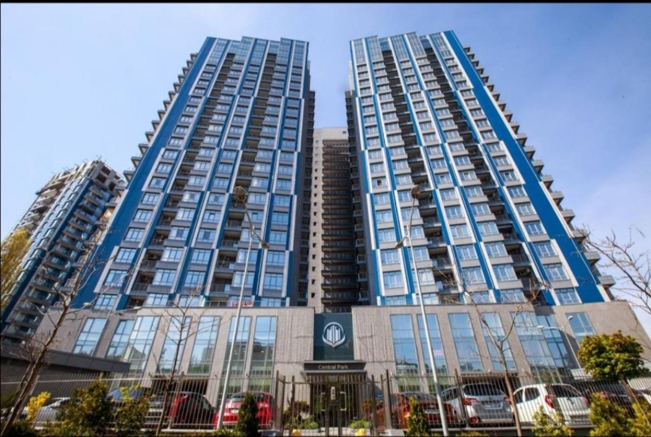 Petrovdom Apartaments 11-212 In Rc Central Park, 7 John Mccain Street เคียฟ ภายนอก รูปภาพ