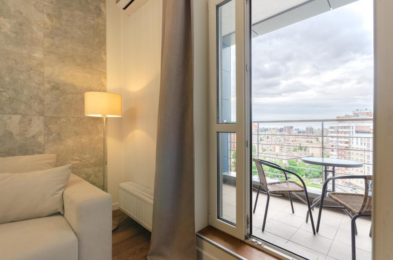 Petrovdom Apartaments 11-212 In Rc Central Park, 7 John Mccain Street เคียฟ ภายนอก รูปภาพ